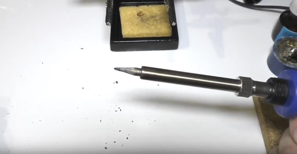 How to clean a soldering iron tip
